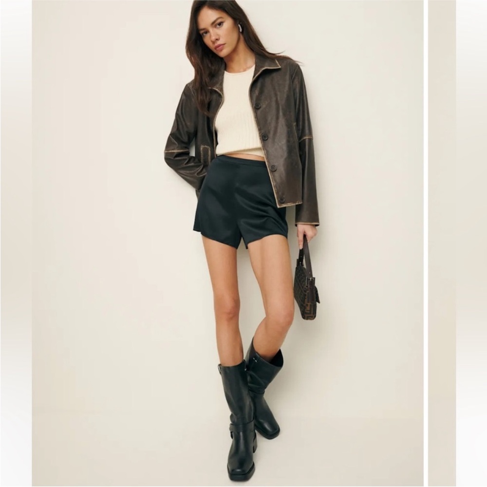 Black silk Chloe shorts reformation 10